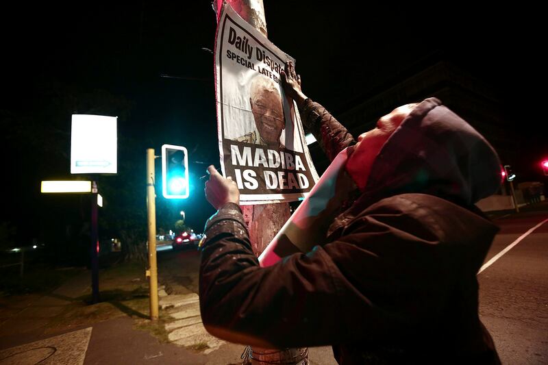galleries/2013/12/06/goodbye-madiba-the-world-mourns-nelson-mandela-photos/update-madiba-reax-9_tdqqg5
