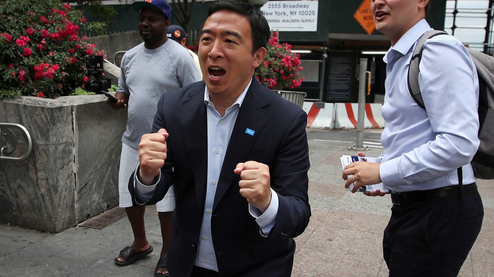 2021-06-22T161405Z_209558368_RC2Q5O92VPNL_RTRMADP_3_NEW-YORK-ELECTION-MAYOR_pys2rf