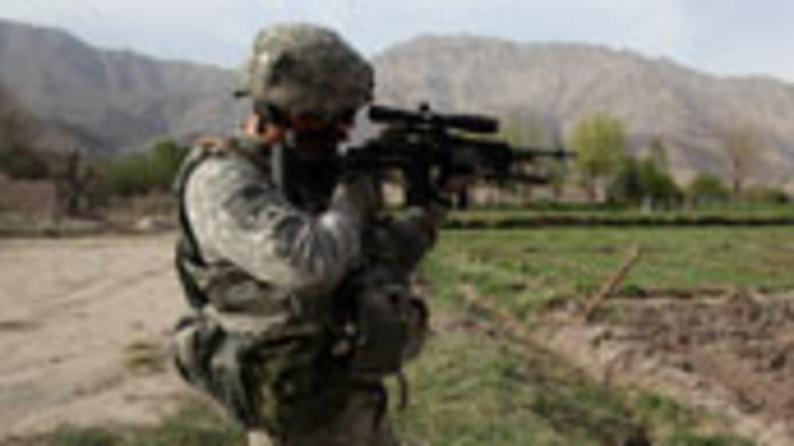 articles/2010/05/19/helen-bernstein-book-prize-for-journalists/wittman-david-finkel_y1lwfc