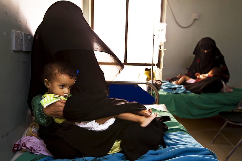 articles/2011/07/18/yemen-racked-by-hunger-crisis-water-shortage-saleh-forces-al-qaeda/yemen-hunger-knickmeyer_pwe6dd