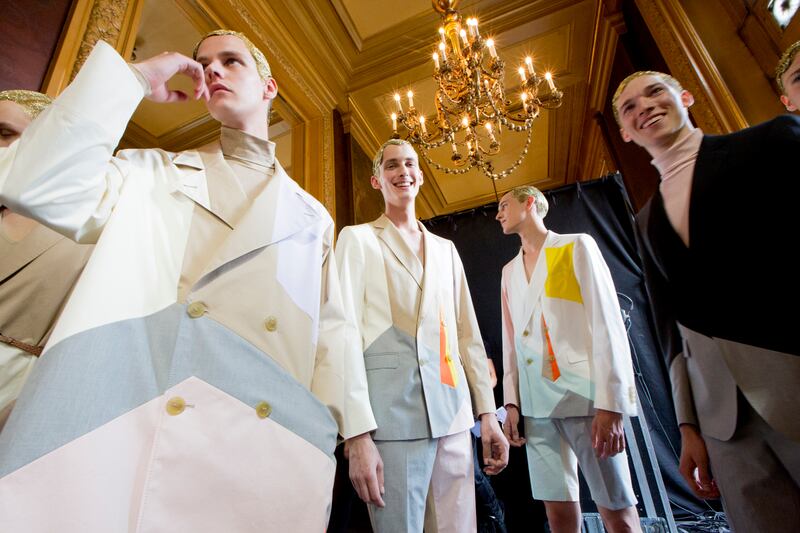 galleries/2013/07/01/backstage-at-men-s-fashion-week-in-paris-and-milan-spring-summer-2014-photos/130630-backstage-fashion-walter-van-bierendonck2_cnzyzq