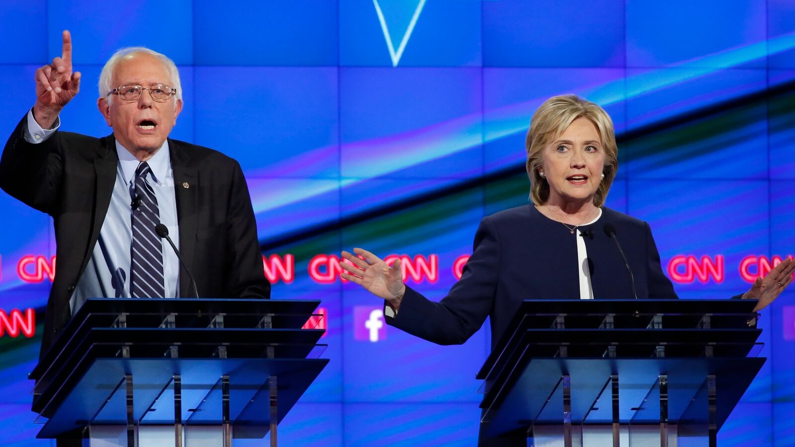 cheats/2015/10/27/hillary-is-crushing-bernie-in-iowa/151027-bern-cheat_nsctwi