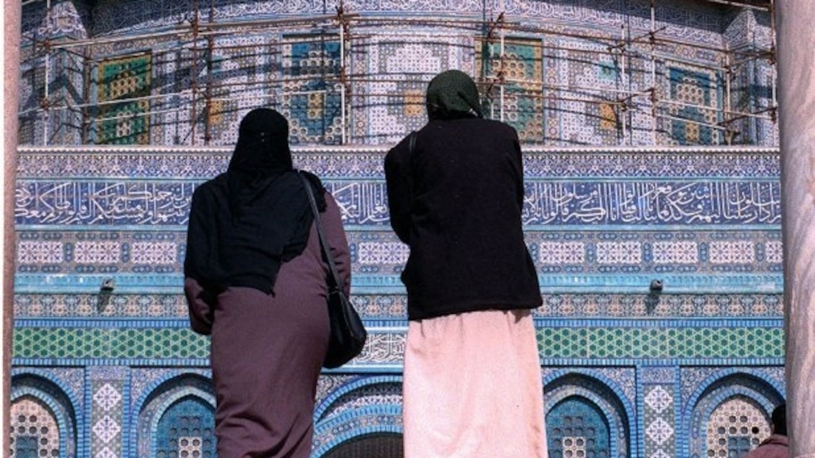 1375692312332.cached_eyepiq