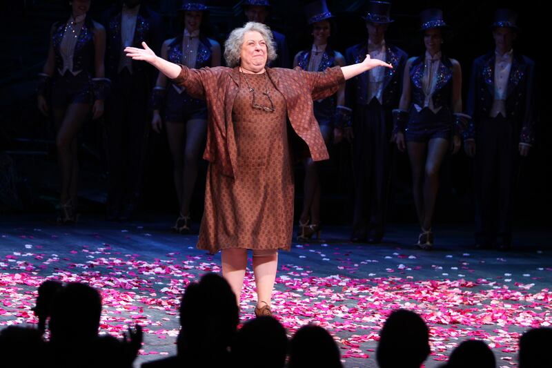 galleries/2012/05/01/tony-award-nominations-2012-photos/tony-nominees-jayne-houdyshell_zgajxu