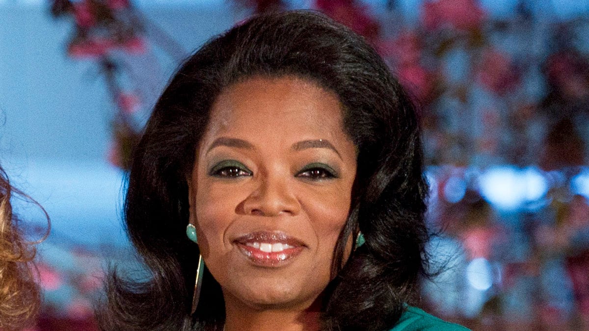 articles/2012/06/03/oprah-s-book-club-by-the-numbers/oprah-book-club-tease_bgjcfl