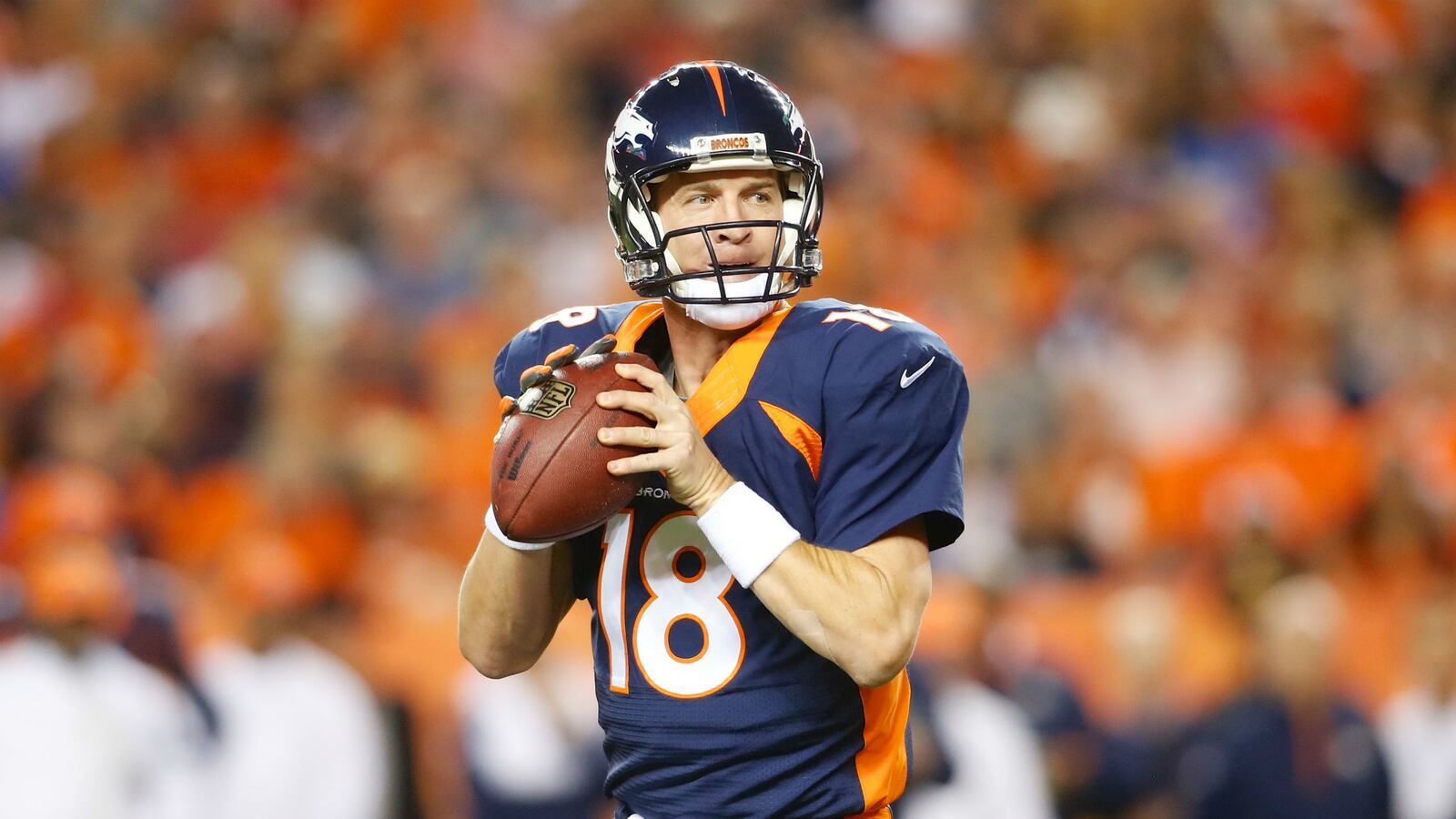 cheats/2014/10/19/peyton-manning-breaks-touchdown-pass-record/141019-peyton-manning-cheat_zpfskq