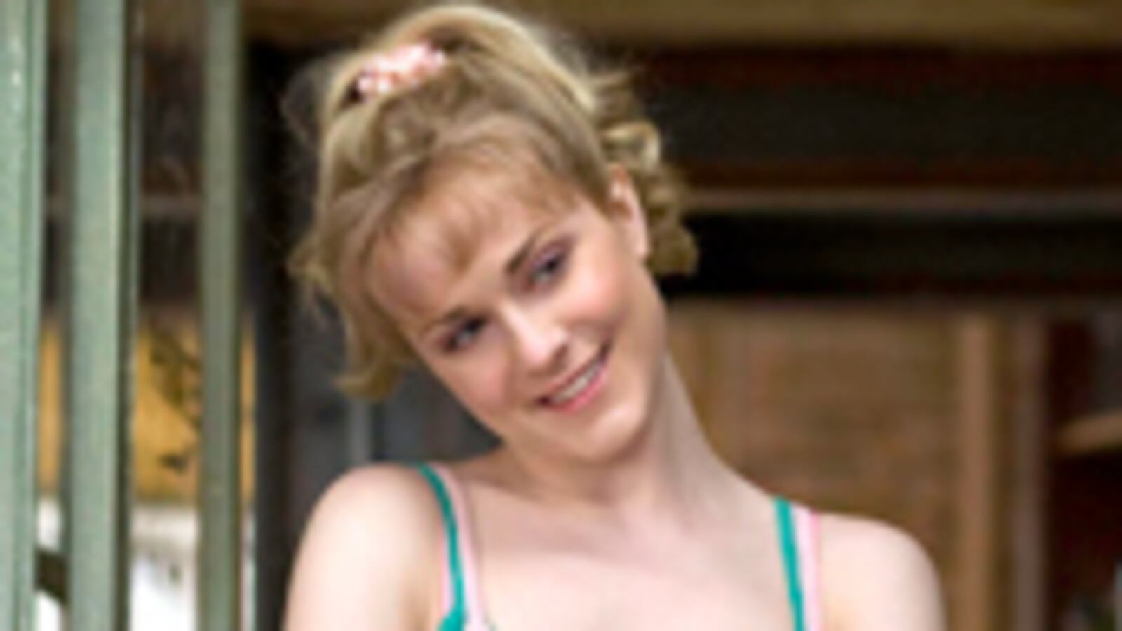 articles/2009/06/16/evan-rachel-wood-grows-up/syme-evan-rachel-wood_mnwfm3