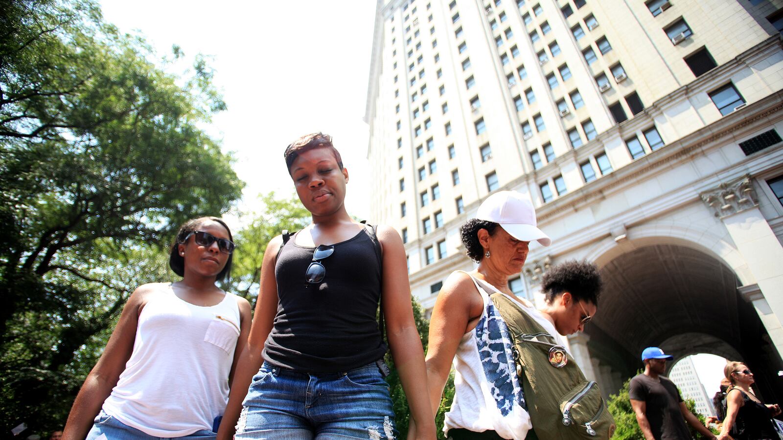 articles/2013/07/21/at-trayvon-rally-sabrina-fulton-shows-quiet-strength/130720-trayvon-rally03_p1daky