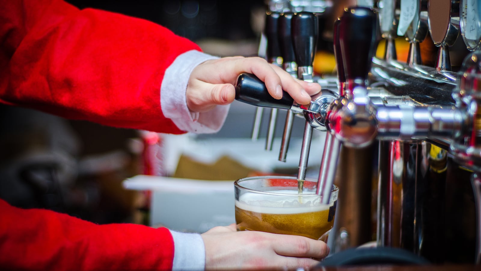 181221-holiday-bar-tease_hu8jcp