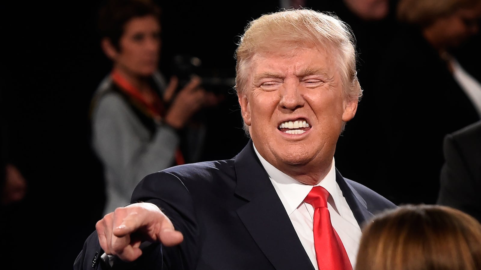 articles/2016/12/08/unions-see-through-donald-trump-s-sham-after-he-attacks-chuck-jones/161208-resnick-trump-chuck-jones-tease_yplut5