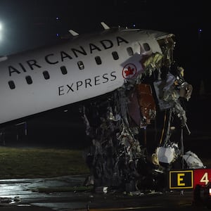 Air Canada crash at LGA