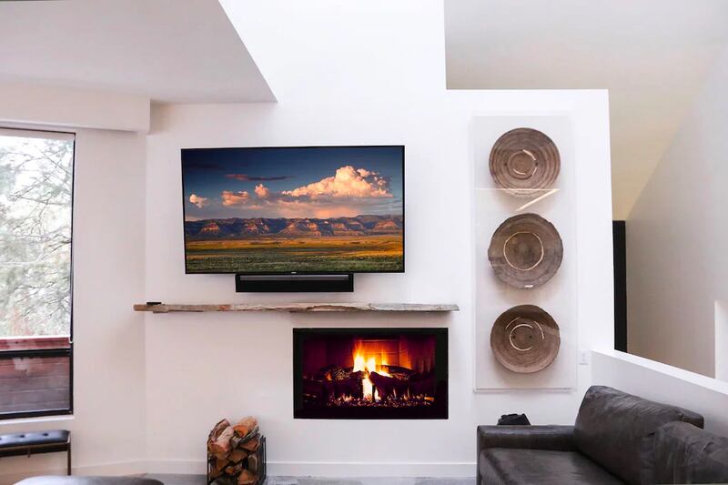 211216-OMG-Sundance-05_qkjhh9