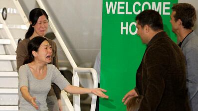 cheats/2009/09/01/journalists-we-were-arrested-in-china/freed-journalists-euna-lee-laura-ling_ja1ed1