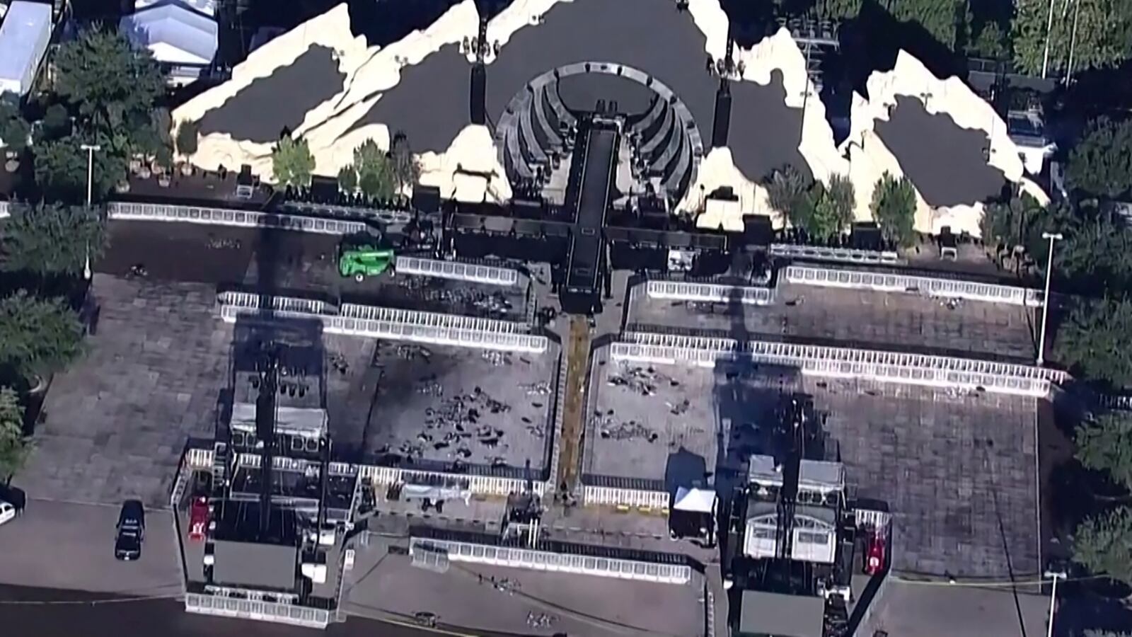 2021-11-06T191758Z_1007270828_RC23PQ9R5VPI_RTRMADP_3_TEXAS-SECURITY_i6uyx4