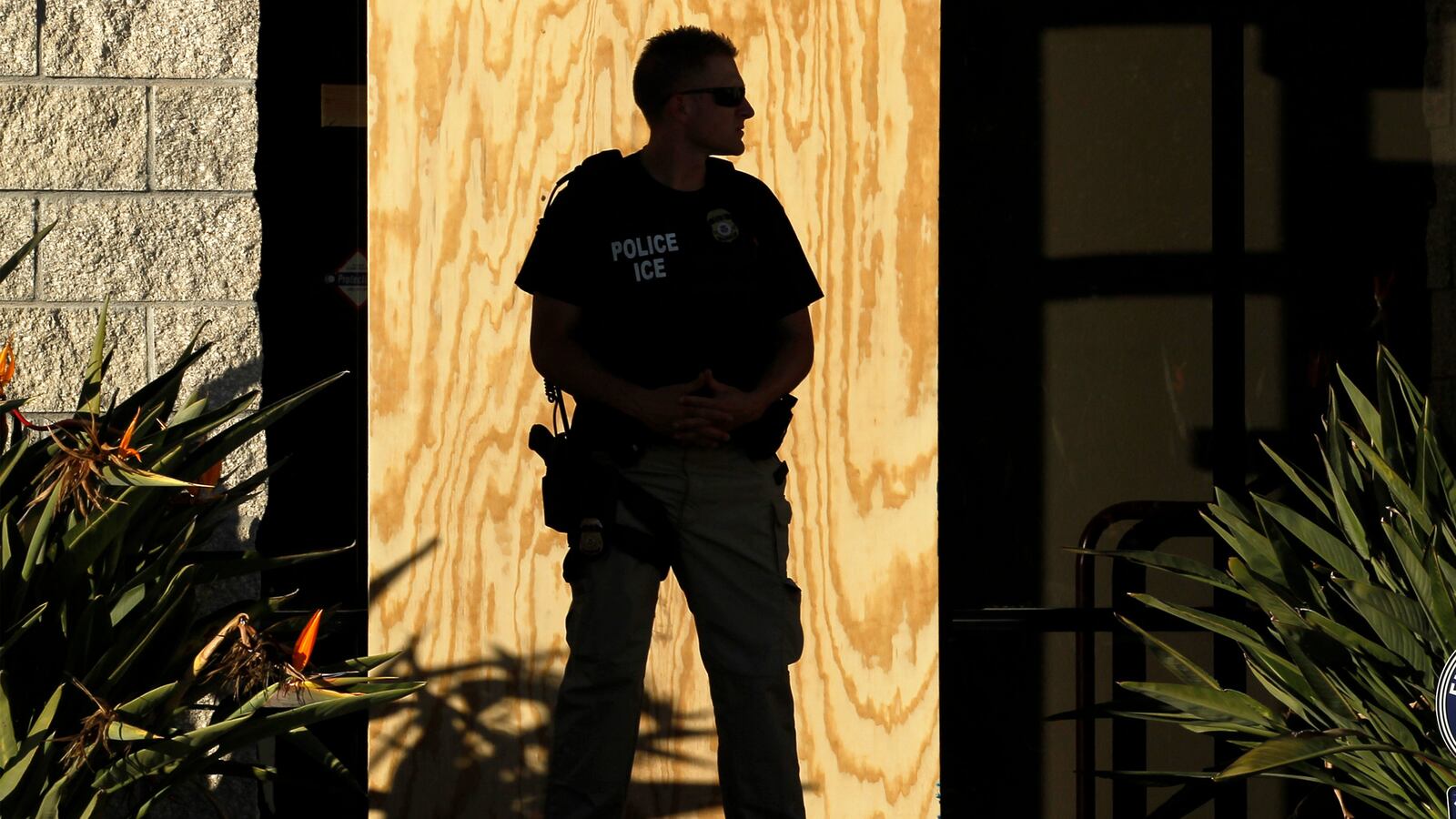 19022-bixby-ICE-tease_buiwf3