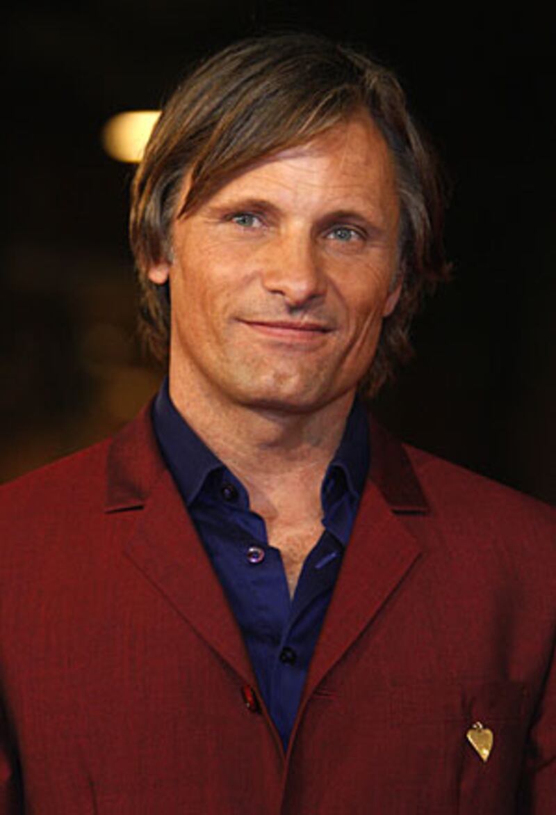galleries/2009/04/03/celebrity-poets/celeb-poets---viggo-mortensen_uafnle
