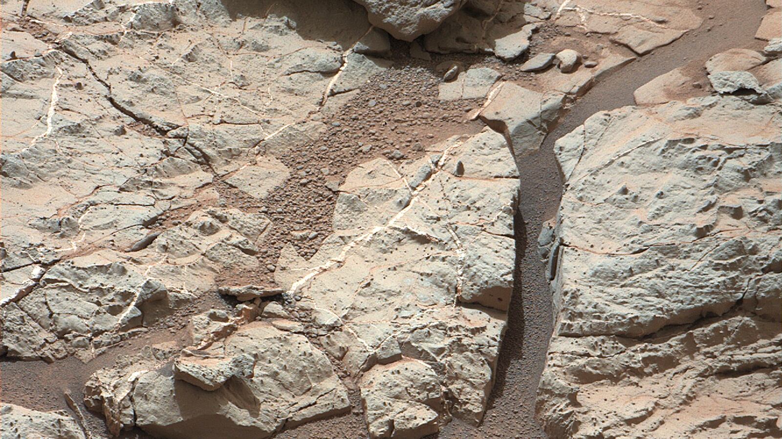 cheats/2013/01/20/mars-rover-finds-jackpot/130120-mars-rover-water-cheat_qs9n7m