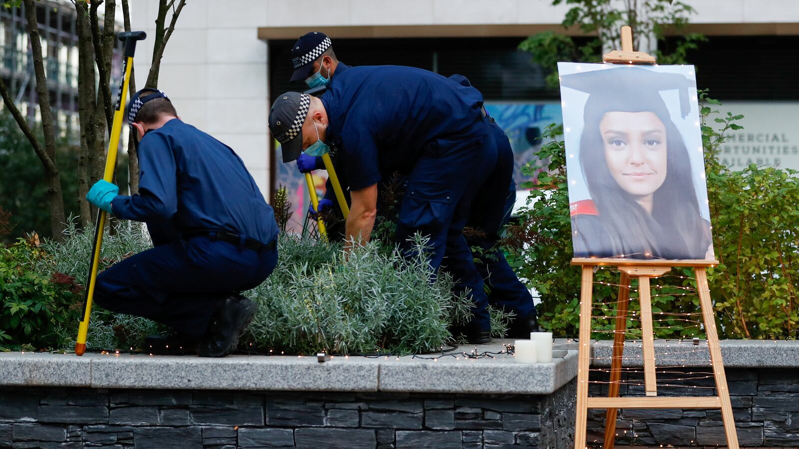 2021-09-24T174953Z_1538757769_RC2HWP90171X_RTRMADP_3_BRITAIN-MURDER-VIGIL_lszbbr