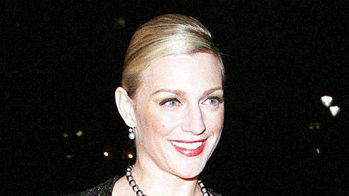 cheats/2011/09/17/eleanor-mondale-dies-at-51/eleanor-mondale-obituary-cheat_qch4fm