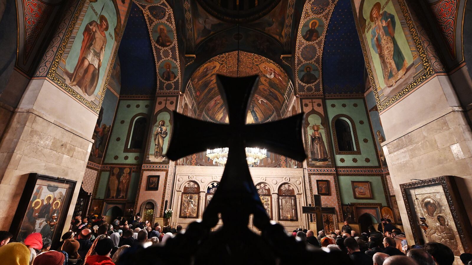 210723-cathcart-putin-church-tease_o1t8l2