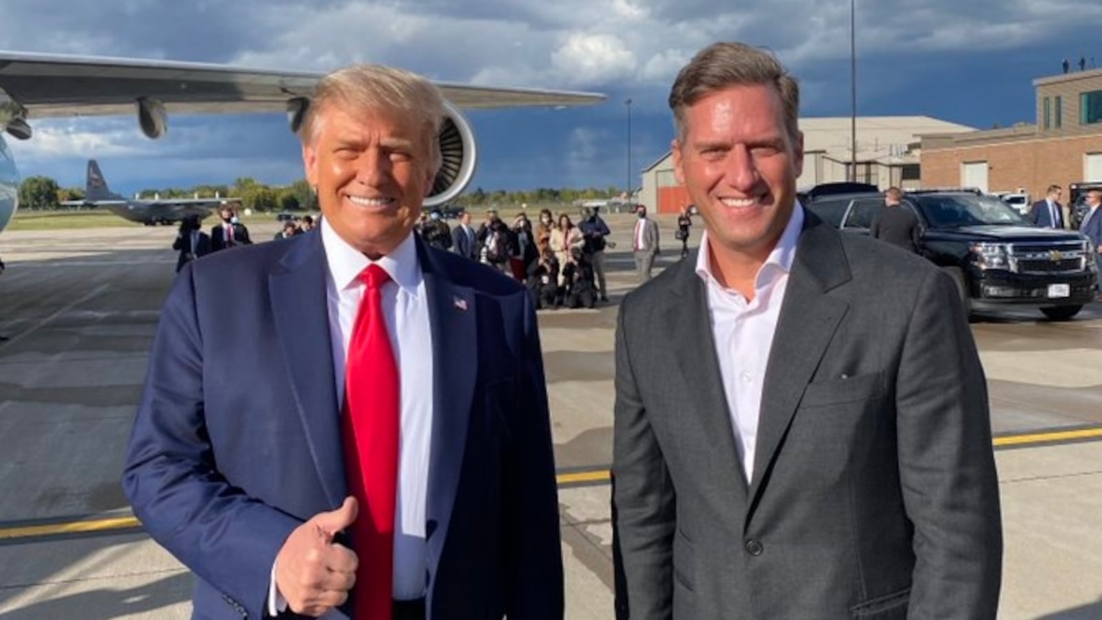 EjMdsnjX0AEeBvq_ntlcu4