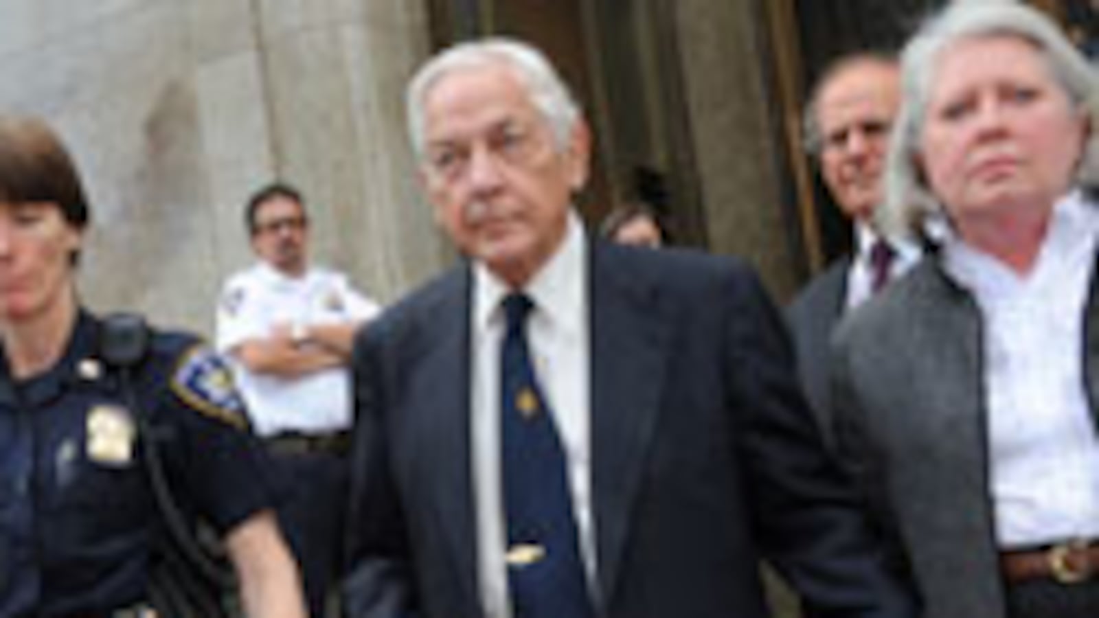 articles/2009/10/09/i-was-an-astor-trial-juror/bump-astor_55363_pcouxa