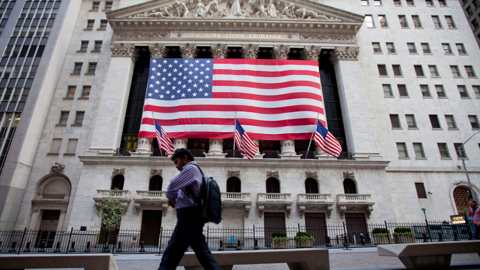 articles/2011/08/07/s-p-debt-rating-downgrade-hypocrisy/rating-agencies-hypocrites-prins_buv26y