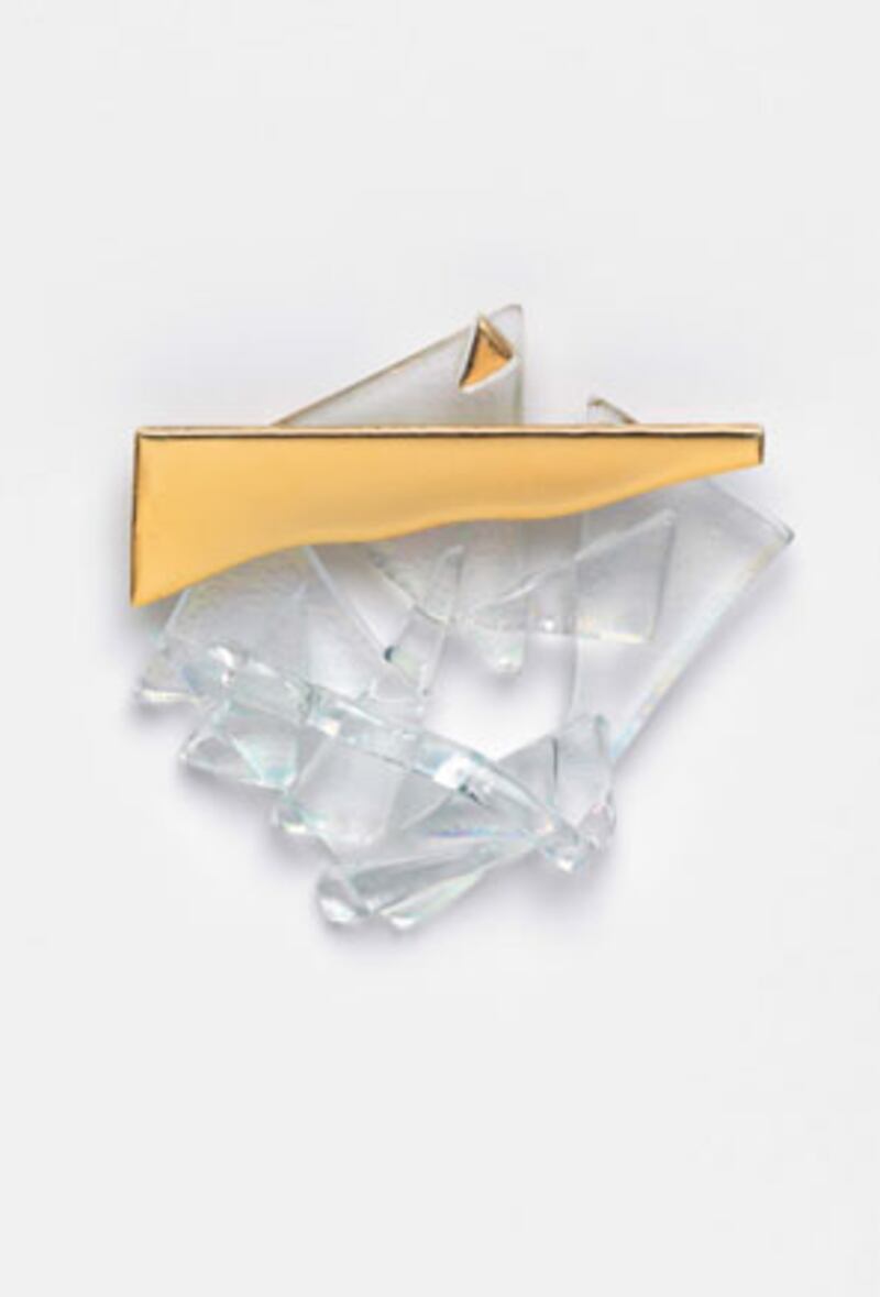 galleries/2009/09/25/madeleine-albright-read-my-pins/albright-pins-5_luxngn