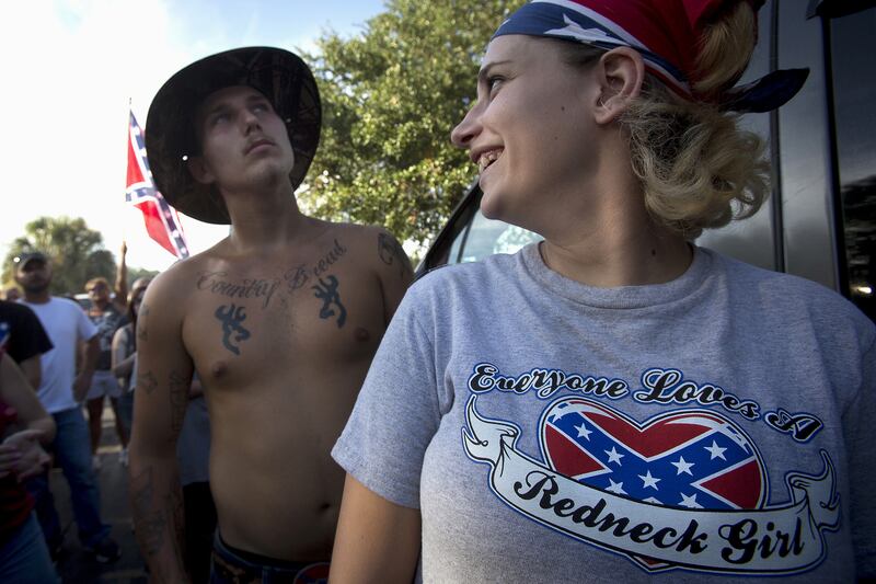 galleries/2015/06/27/confederate-flag-rally-ride-for-pride-photos/150627-confederate-pride-11_vnncto