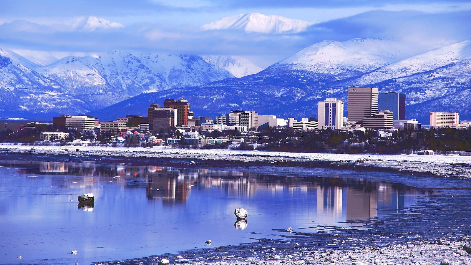 210723-modlin-alaska-tease_fzybft