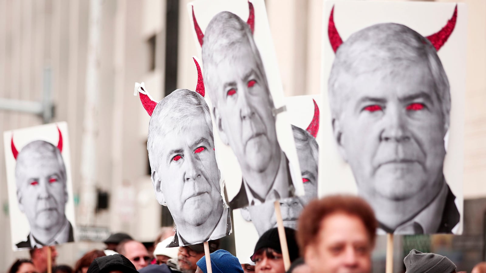 articles/2014/07/30/the-republican-occupation-of-detroit/140729-kohn-snyder-tease_vpjw2r