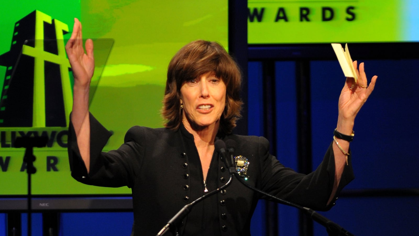 articles/2012/06/27/nora-ephron-and-the-horror-of-war/nora-ephron-openz_xodgm1