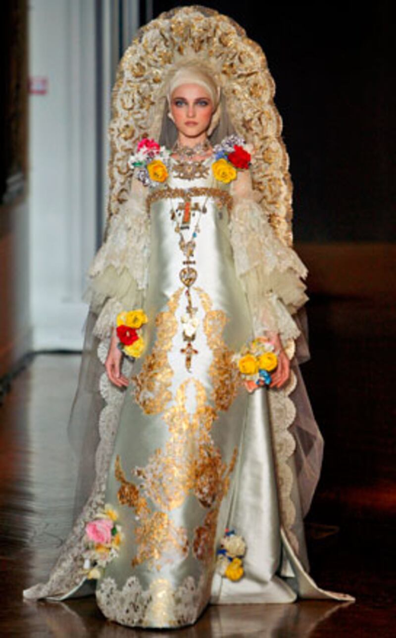 galleries/2009/07/08/bondage-chic/haute-couture-6_itffbj