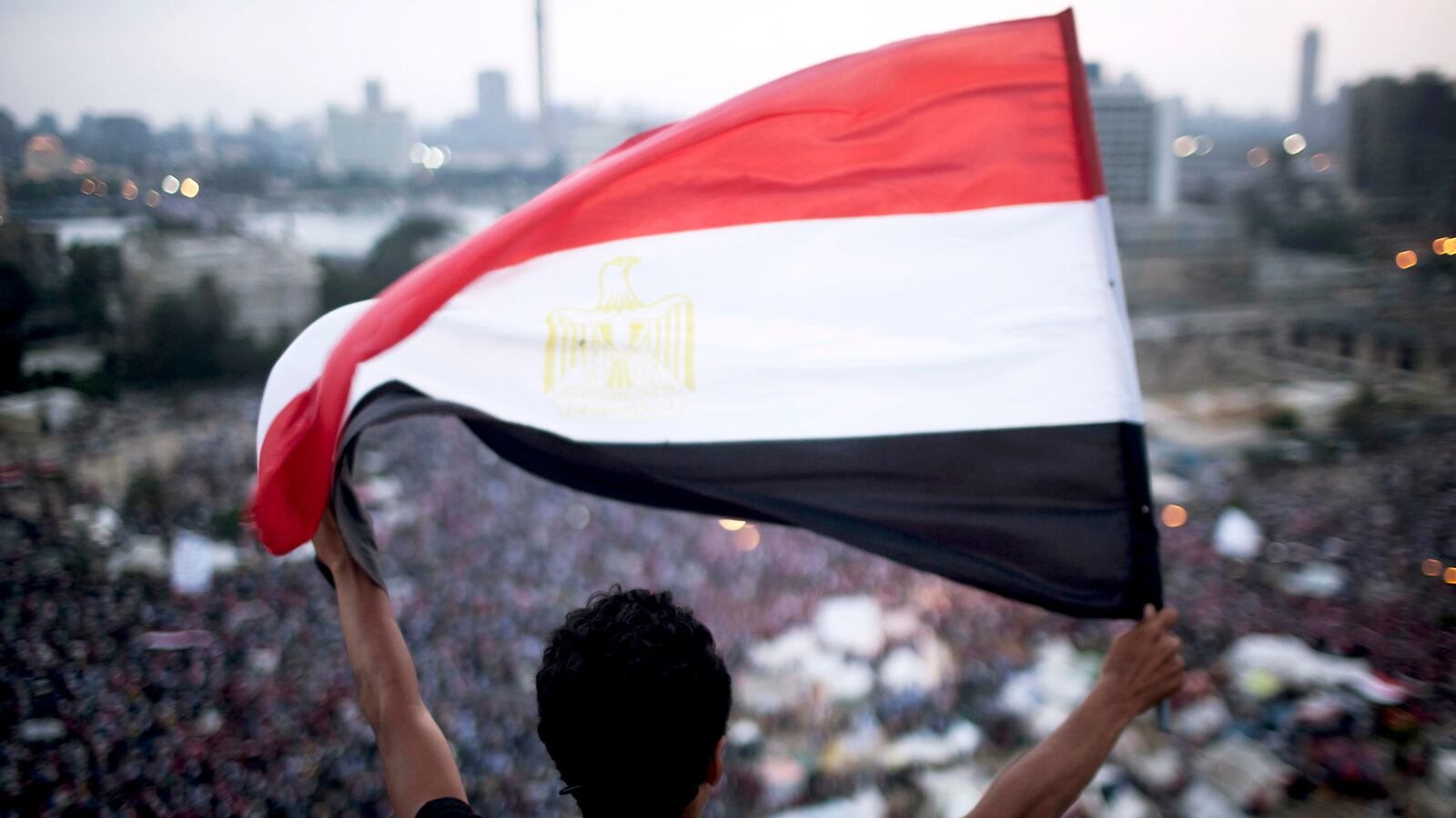 cheats/2013/07/02/morsi-army-never-gave-me-ultimatum/130702-egypt-tahrir-cheat_jab1ah