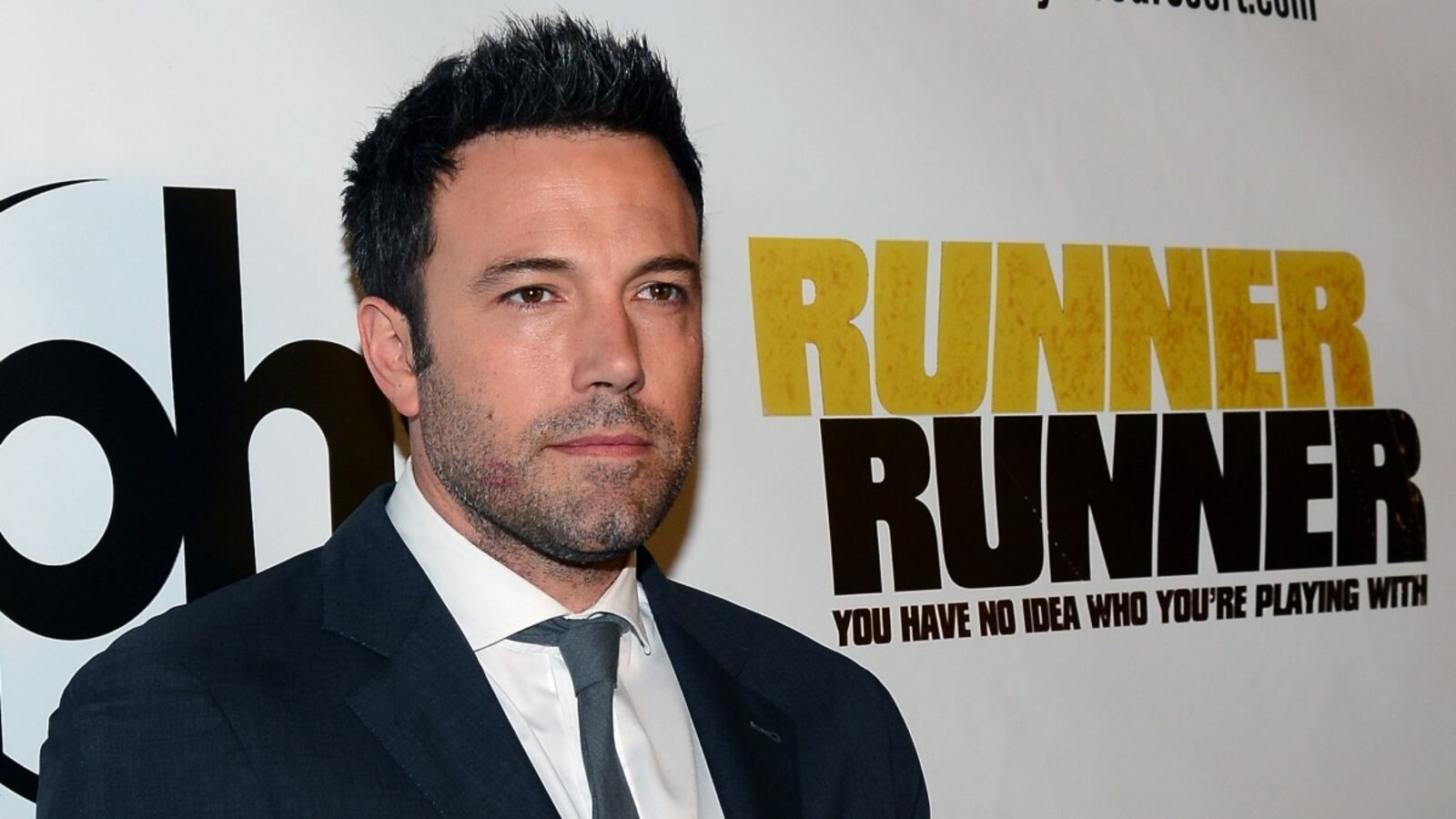 articles/2013/10/25/ben-affleck-was-reluctant-to-play-batman-nikki-finke-confirms-deadline-exit/ben_affleck_tease_l47rji