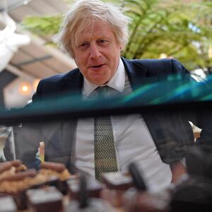 2021-04-07T161533Z_1092672505_RC24RM9AJYAY_RTRMADP_3_HEALTH-CORONAVIRUS-BRITAIN-JOHNSON_b3ude6