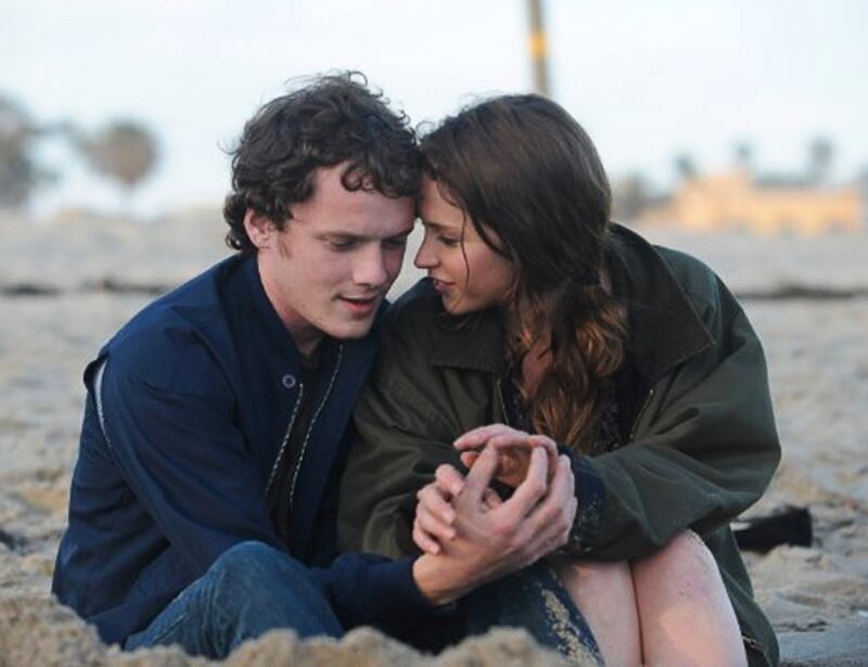 galleries/2011/09/08/25-must-see-fall-movie-preview-2011-photos/like-crazy-fall-movies-2011-gal_fcw8in