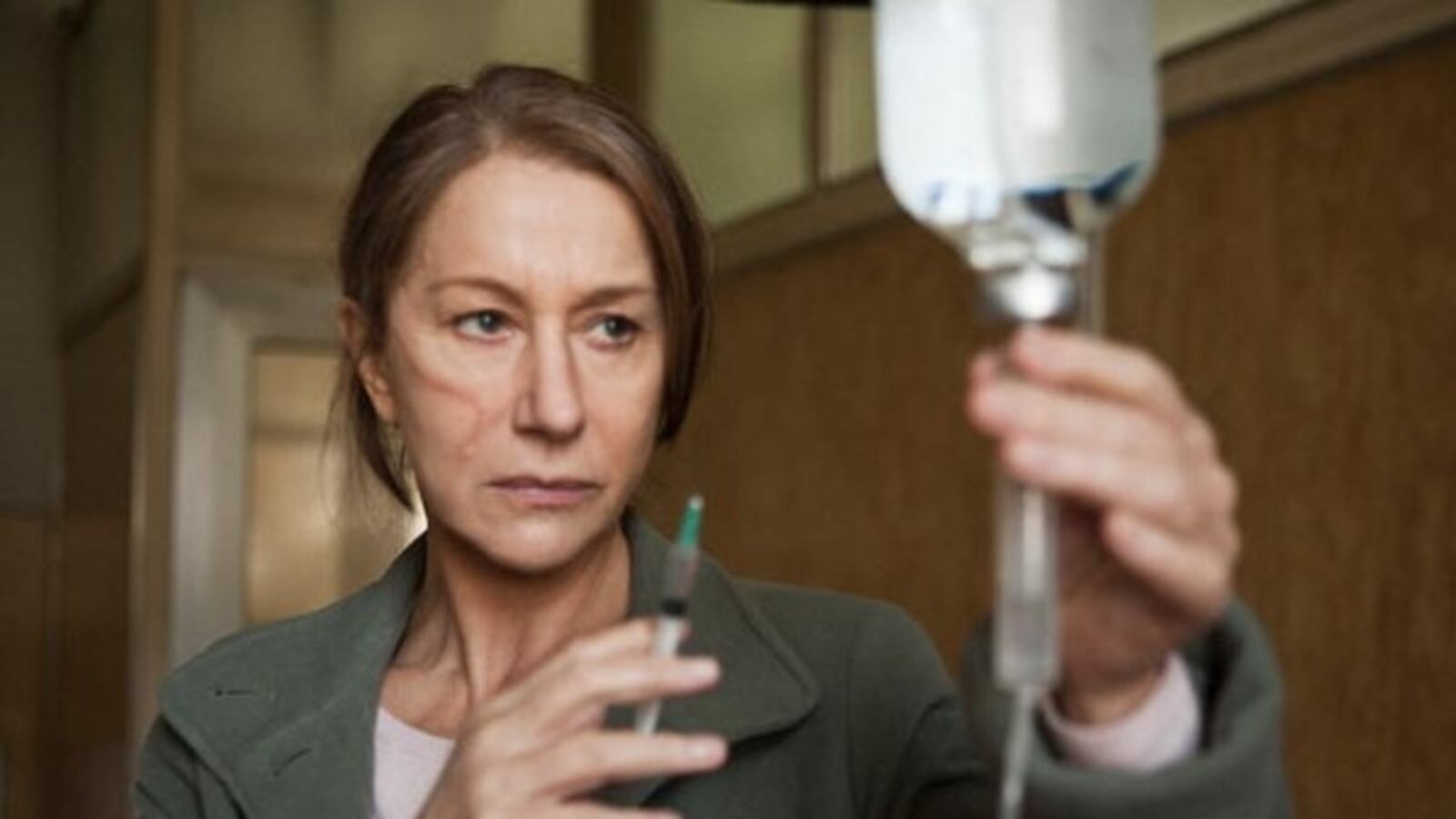 cheats/2011/09/05/hollywood-scores-record-summer/helen-mirren-the-debt_byghnk