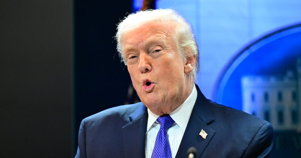 Spitting-Mad Trump Vows to Defy SCOTUS With Wild New Tariff War