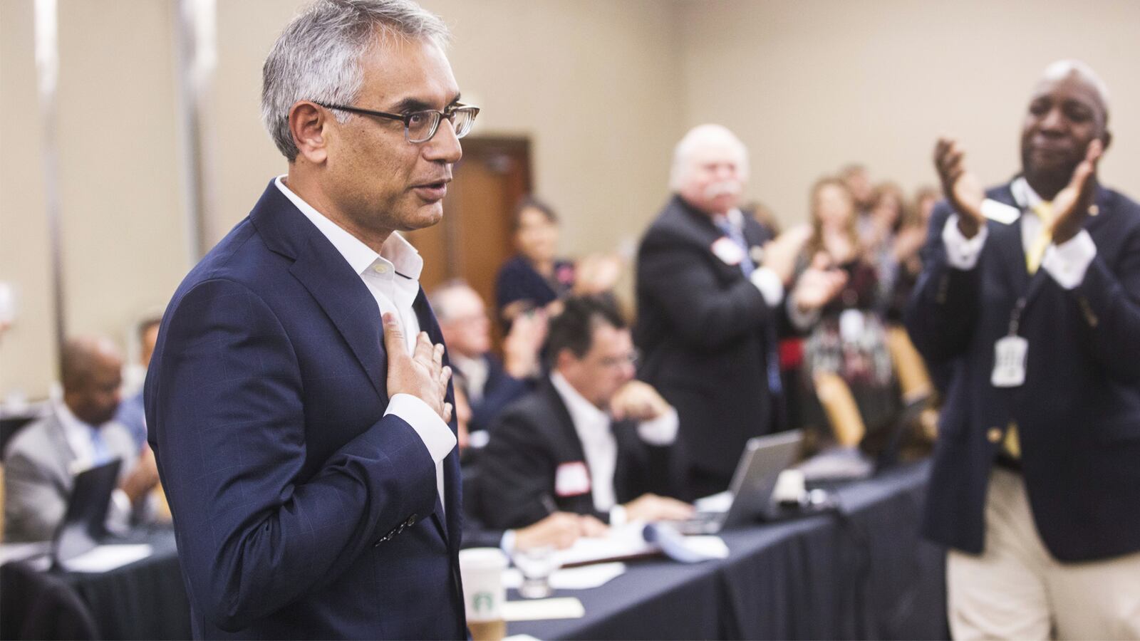 190110-Melendez-Shahid-Shafi-vote_yxfxyt