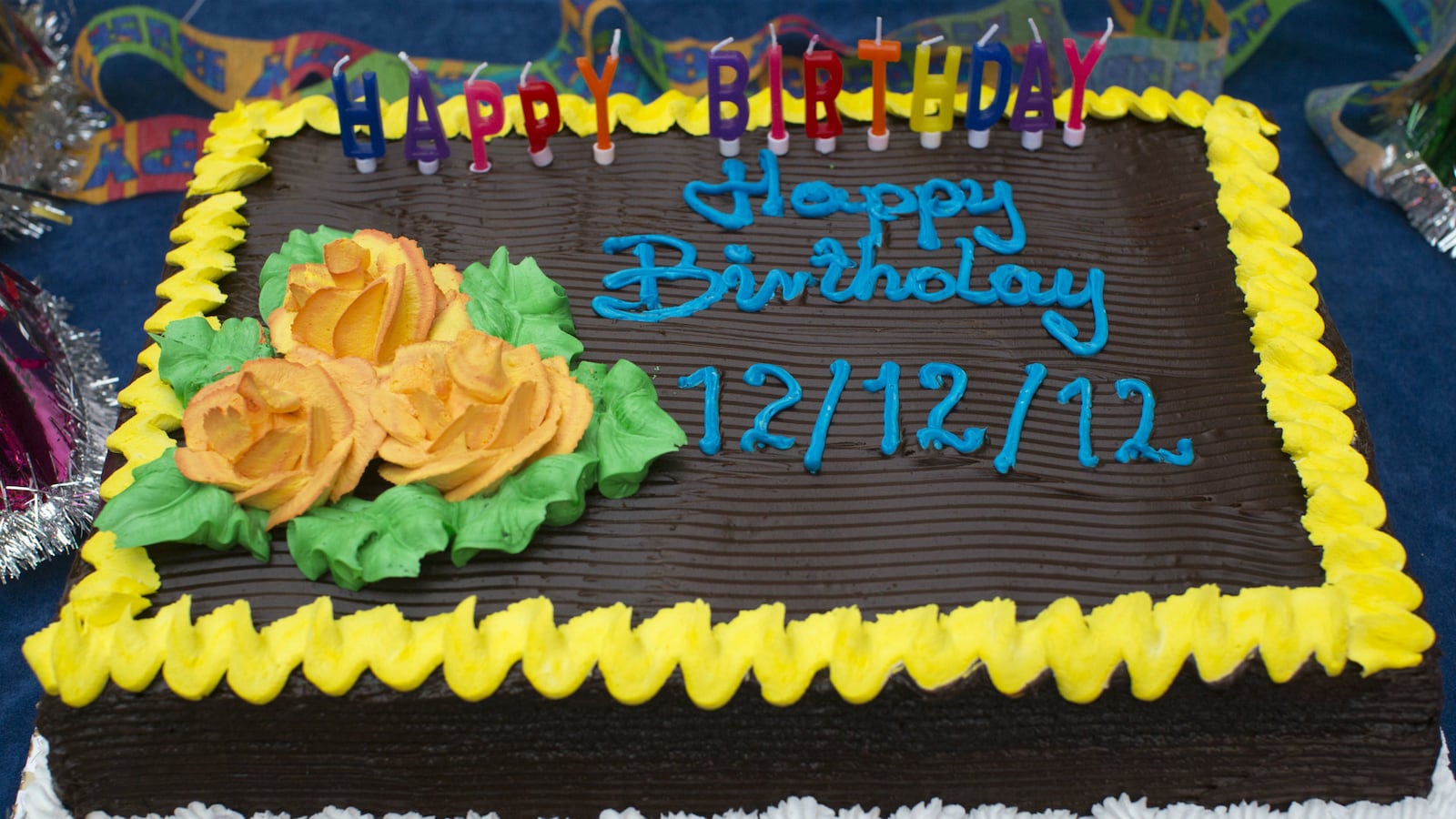 cheats/2015/09/22/warner-bros-doesn-t-own-happy-birthday/150922-happy-birthday-copyright-cheat_s42xfs