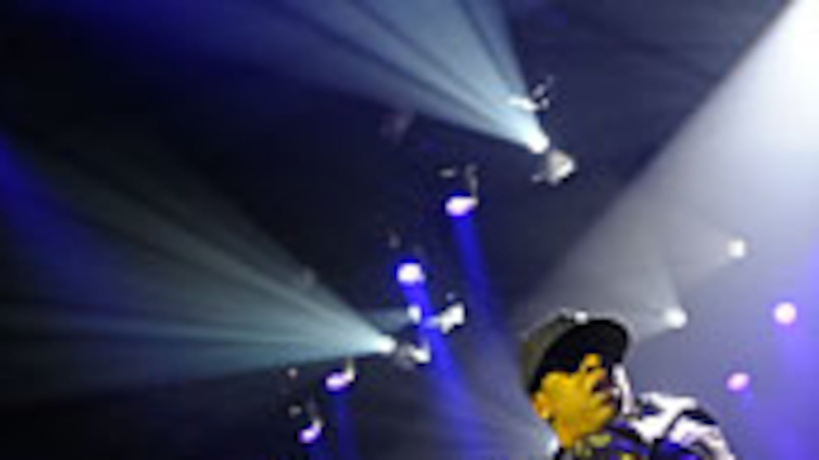 articles/2008/12/19/the-hip-hop-inauguration/crouch-hip-hop_7436_s5gepb