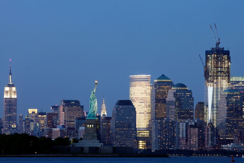 galleries/2012/04/25/bestsellers-by-city-what-books-are-you-reading/so-bestseller-cities-newyork_mb41p6