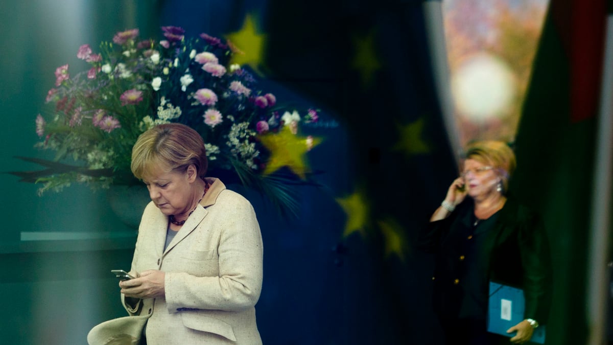 cheats/2011/10/25/eu-finance-meeting-delayed/european-union-talks-canceled-cs_ejarzv