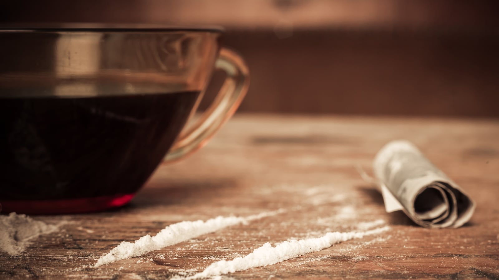 articles/2016/04/28/the-other-white-powder-that-can-kill-you/160427-allen-caffeine-tease_laxvta