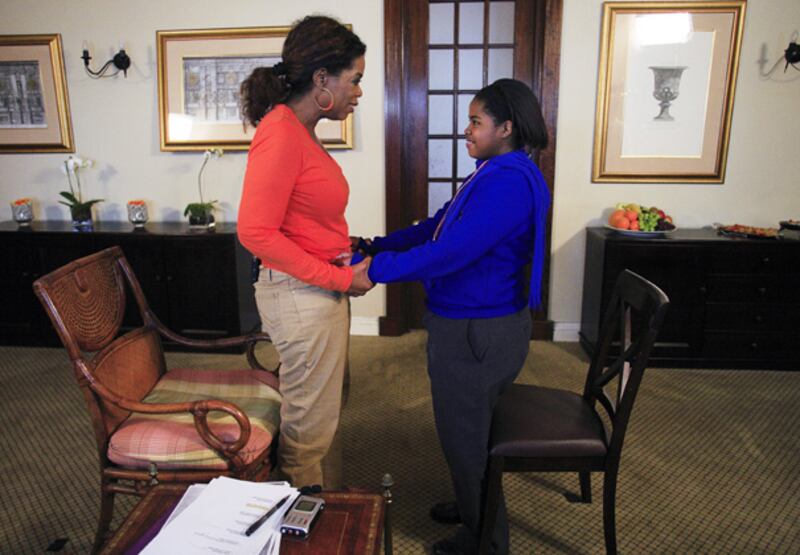 galleries/2008/10/26/the-oprah-trial-a-history/oprah-school-4_dubamz