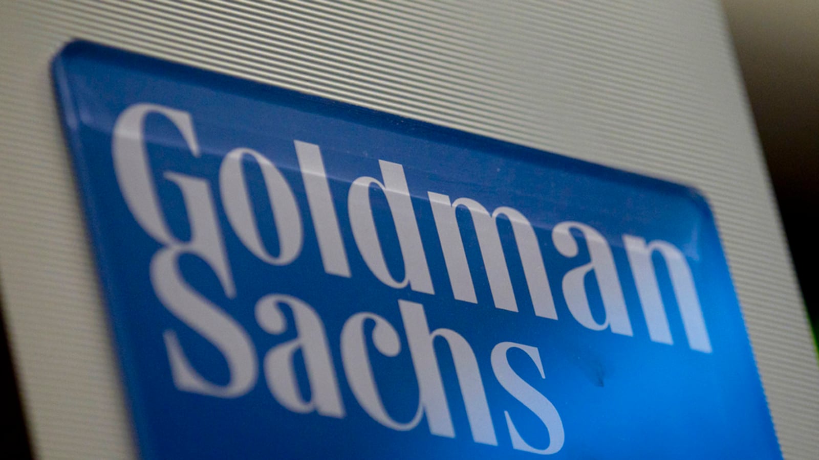 cheats/2012/01/28/goldman-ties-enrich-romney/goldman-sachs-romney-campaign-contributions-cheat_tktl1f