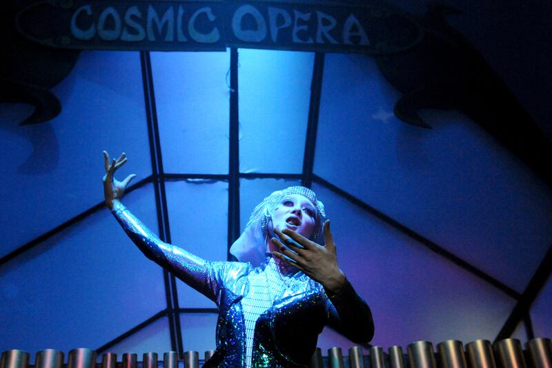 galleries/2012/02/25/axwell-presents-cosmic-opera-extrasensory-dance-event-at-hammerstein-ballroom-new-york/cosmic-opera-07_cbtpft