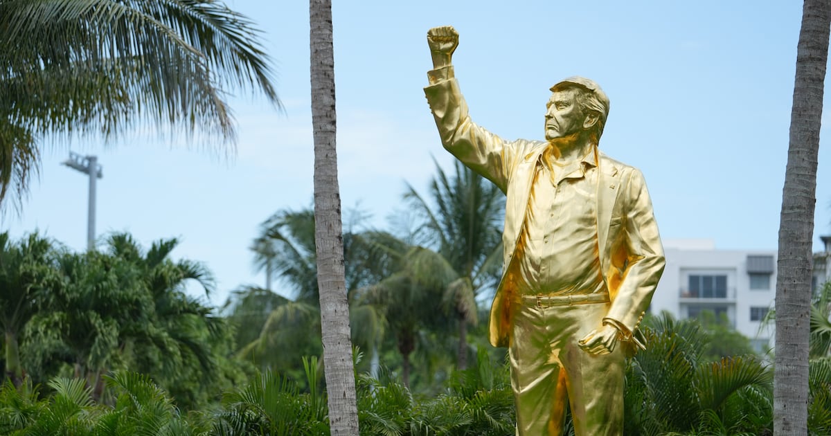 Trump’s Golden Statue Honored in Bizarre Dedication