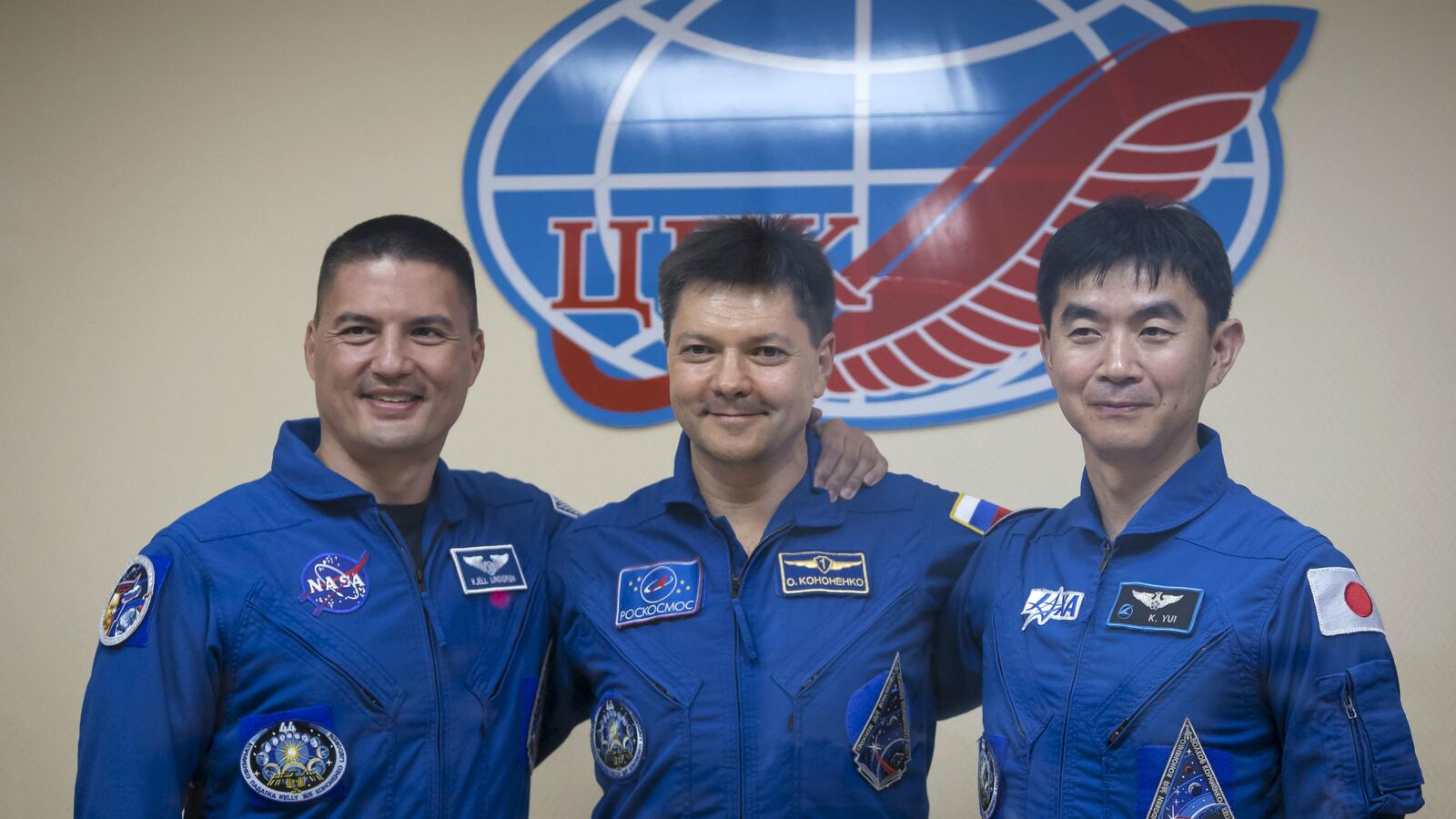 cheats/2015/07/23/iss-welcomes-3-new-astronauts-aboard/150723-international-space-station-soyuz_ftturn